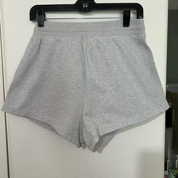 Tommy Hilfiger Women's Heather Gray Athletic Shorts - Picture 12 of 13